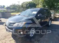 2013 Toyota RAV4 photo