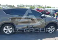 2013 Toyota RAV4 фото