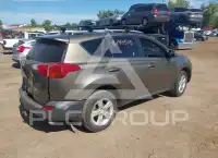 2013 Toyota RAV4 photo