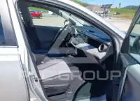 2013 Toyota RAV4 photo
