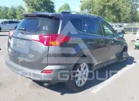 2013 Toyota RAV4 photo
