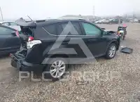 2013 Toyota RAV4 photo