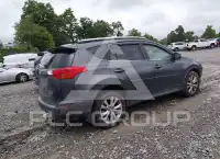 2013 Toyota RAV4 photo