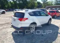 2013 Toyota RAV4 photo