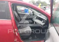 2013 Toyota RAV4 фото