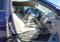 2013 Toyota COROLLA фото
