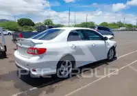 2013 Toyota COROLLA фото