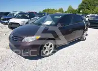 2013 Toyota COROLLA фото