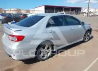 2013 Toyota COROLLA фото