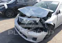 2013 Toyota COROLLA фото