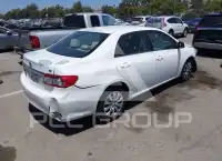 2013 Toyota COROLLA фото