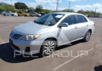 2013 Toyota COROLLA фото