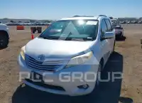 2013 Toyota SIENNA фото