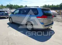 2013 Toyota SIENNA фото