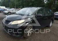 2013 Toyota SIENNA фото
