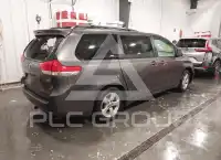 2013 Toyota SIENNA фото