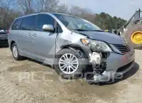 2013 Toyota SIENNA фото