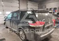 2013 Toyota SIENNA photo