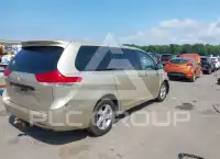 2013 Toyota SIENNA фото