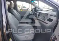 2013 Toyota SIENNA фото