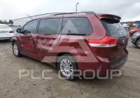 2013 Toyota SIENNA фото
