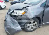 2013 Toyota SIENNA фото