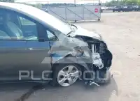 2013 Toyota SIENNA фото