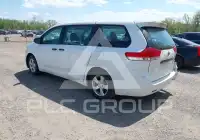 2013 Toyota SIENNA фото