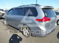 2013 Toyota SIENNA фото
