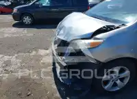 2013 Toyota SIENNA фото