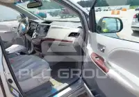 2013 Toyota SIENNA фото
