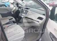 2013 Toyota SIENNA фото