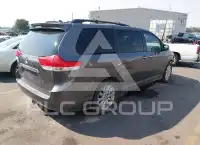 2013 Toyota SIENNA фото
