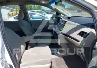 2013 Toyota SIENNA фото