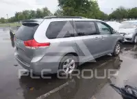2013 Toyota SIENNA фото