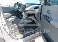 2013 Toyota SIENNA фото