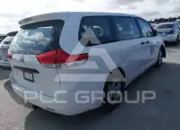 2013 Toyota SIENNA фото