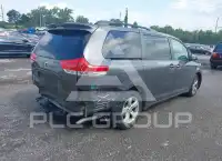 2013 Toyota SIENNA фото