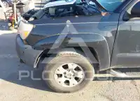 2013 Toyota TACOMA photo