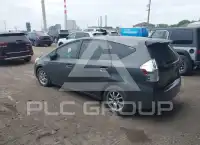2013 Toyota PRIUS фото