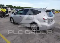 2013 Toyota PRIUS фото