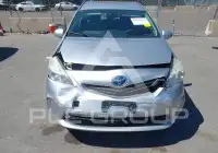 2013 Toyota PRIUS фото
