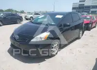 2013 Toyota PRIUS photo