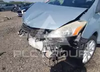 2013 Toyota PRIUS фото
