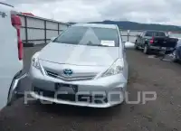 2013 Toyota PRIUS photo