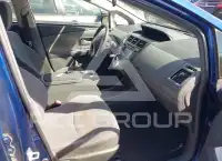 2013 Toyota PRIUS фото
