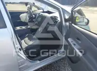 2013 Toyota PRIUS фото