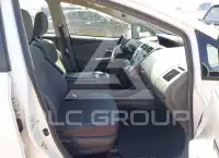 2013 Toyota PRIUS фото