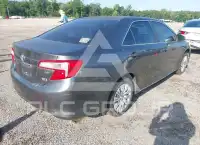2013 Toyota CAMRY фото