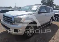 2013 Toyota SEQUOIA фото